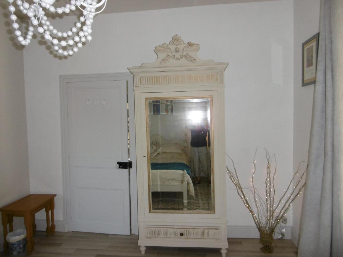 Le Chat Qui Peche B&B Châteauneuf-la-Forêt Exteriör bild